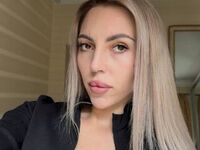 beautiful webcamgirl MelisaDee