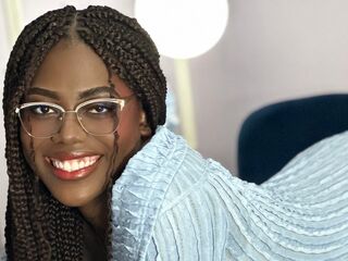 camgirl showing tits MilaMuse