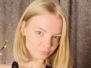 naked camgirl photo MoiraBaumgartel