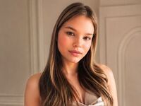 topless camgirl NilaTepe