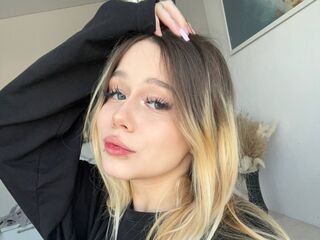girl naked RegeniaCorrela