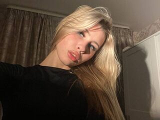 shaved pussy cam RowanBellamy