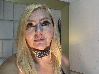naughty webcamgirl RoxaneGrace