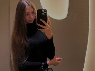 live webcam model RoxanneSpector