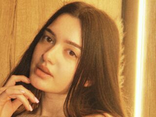 cam hooker chatroom SavannahHoward