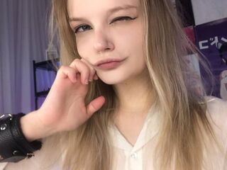 nude webcam girl ShelyMilan