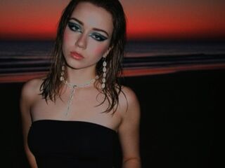 webcamgirl SheritaStieger