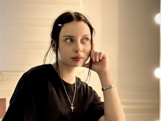 camgirl playing with sex toy SilviaTieken