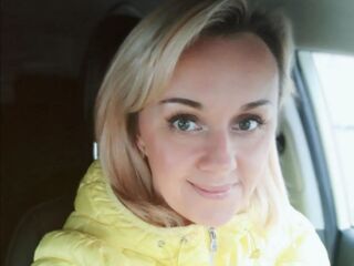 naked cam girl gallery SkyKuper