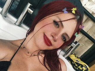 girl shaving pussy SophiaBeaumont