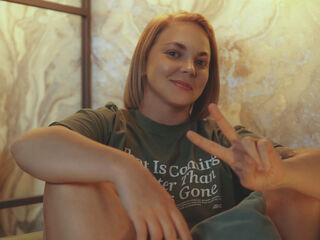 camslut showing tits TataArde