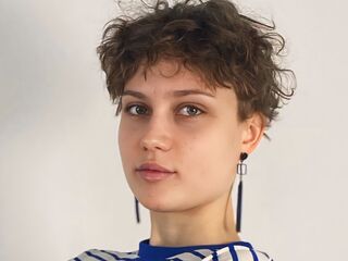 naked cam girl TheolaTunison