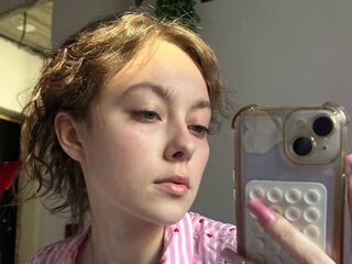 hot naked camgirl ThuyThorstad