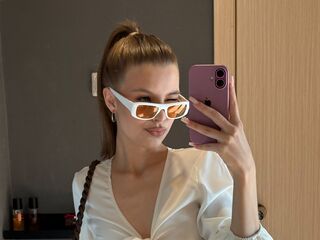 naked cam girl masturbating with sextoy ViolettaDarling