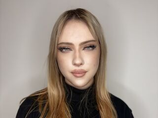 sexy cam girl VirgieJanosek